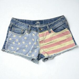 YMI American USA Flag Raw Hem Women Sz 5 Jean Short Shorts Frayed Patriotic low